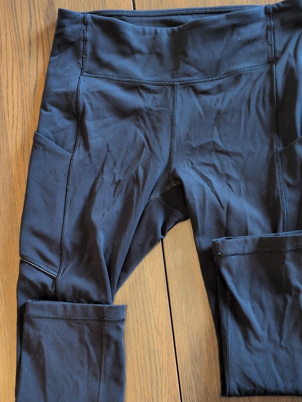 lululemon athletica Black Leggings with Side Pockets.